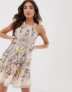 Короткое приталенное платье с ацтекской отделкой ASOS DESIGN - Розовый