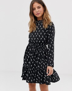 Платье-рубашка с принтом Yumi - Черный