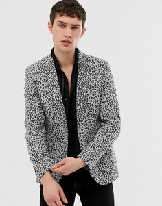 Приталенный блейзер с леопардовым принтом ASOS DESIGN - Белый