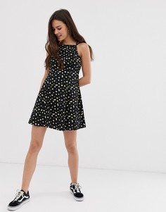 Сарафан мини с высоким воротом и асимметричным подолом ASOS DESIGN - Мульти