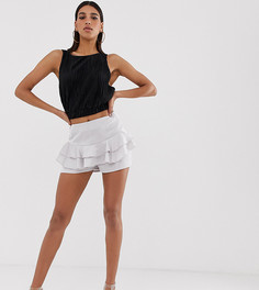 Серебристые атласные шорты с оборками Missguided - Серебряный