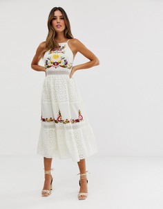 Ярусное платье миди с кружевом и вышивкой ASOS DESIGN - Белый
