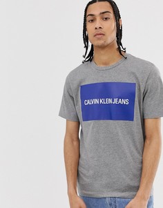 Серая свободная футболка с логотипом Calvin Klein Jeans - Серый
