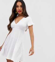 Белое эксклюзивное чайное платье с V-образным вырезом Boohoo Petite - Белый