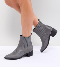 Ботинки на каблуке в стиле вестерн Missguided - Серый