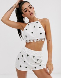 Пляжный топ на бретелях с вышивкой пальм и ажурной вставкой ASOS DESIGN Рremium - Белый