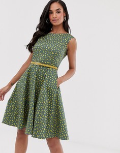 Короткое приталенное платье с поясом Closet - Зеленый
