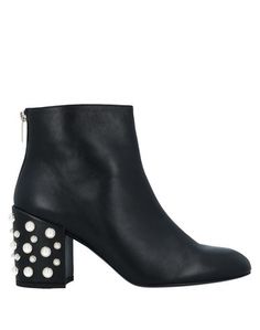 Полусапоги и высокие ботинки Stuart Weitzman