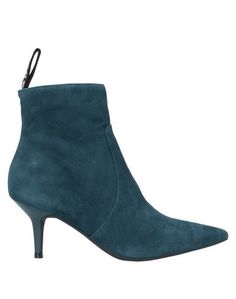 Полусапоги и высокие ботинки Guess