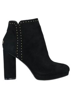 Полусапоги и высокие ботинки Guess