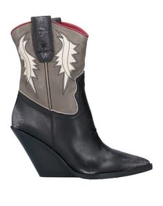Полусапоги и высокие ботинки Diesel