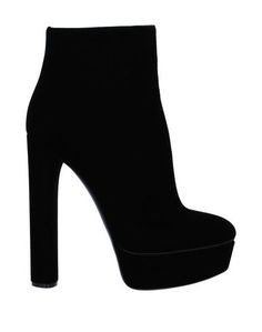 Полусапоги и высокие ботинки Casadei
