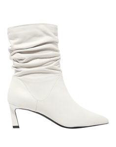 Полусапоги и высокие ботинки Stuart Weitzman