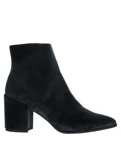 Полусапоги и высокие ботинки Stuart Weitzman