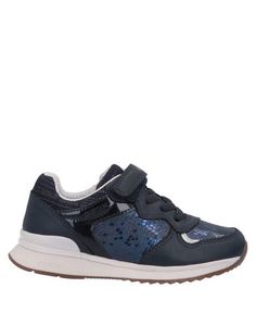 Низкие кеды и кроссовки Geox