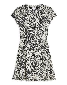 Короткое платье Topshop