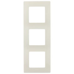 Рамка 3п Legrand Etika 672513