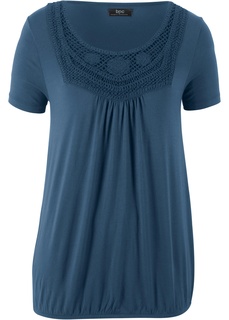 Футболка-блузон с кружевной кокеткой Bonprix