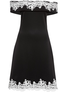 Платье с кружевной отделкой Bonprix