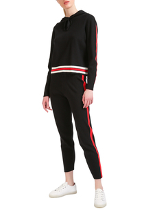 sports suit Content