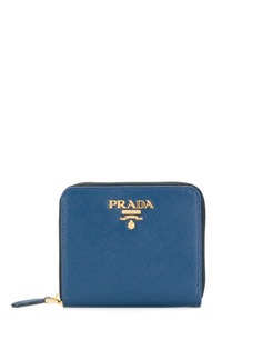 Аксессуары Prada