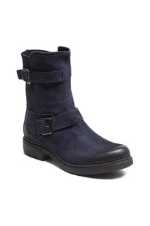 boots Manas