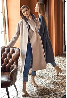 Полушерстяное пальто Снежная Королева