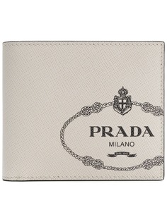Аксессуары Prada