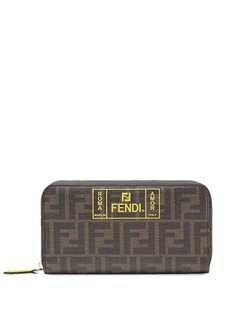 Аксессуары Fendi