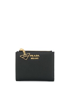 Аксессуары Prada
