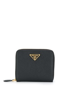Аксессуары Prada