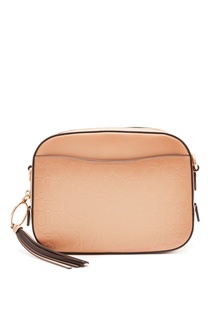 Бежевая сумка с монограммами Coach