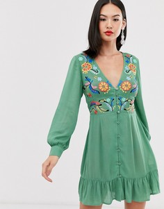 Платье мини на пуговицах с вышивкой ASOS DESIGN - Зеленый