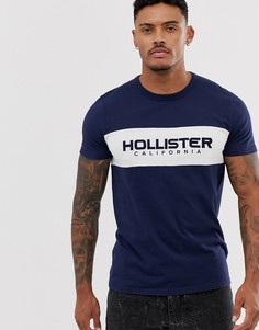 Темно-синяя футболка с полосой и логотипом на груди Hollister - Темно-синий