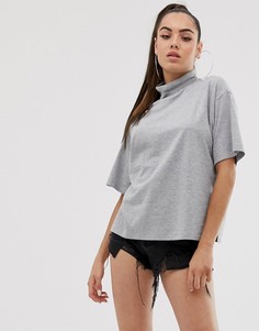 Серая меланжевая футболка с короткими рукавами и высоким воротом ASOS DESIGN - Серый