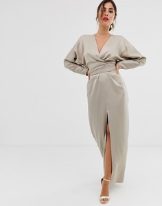 Атласное платье макси с рукавами летучая мышь и запахом ASOS DESIGN - Бежевый