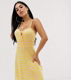 Желтое короткое приталенное платье на бретелях в клеточку эксклюзивно от Boohoo Petite - Мульти