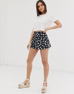 Шорты с цветочным принтом и завышенной талией Missguided - Черный
