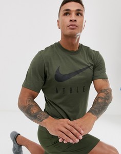 Футболка цвета хаки Nike Training - Зеленый