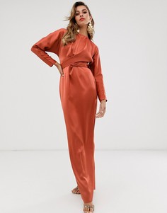 Атласное платье макси с рукавами летучая мышь и запахом ASOS DESIGN - Коричневый