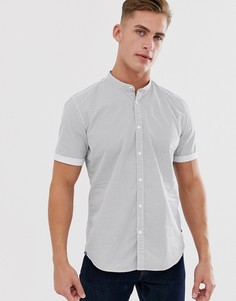 Приталенная рубашка в горошек с воротником на пуговице Esprit - Белый