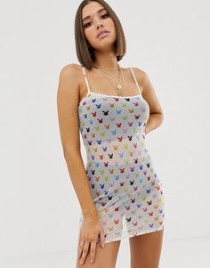 Платье со сплошным разноцветным принтом монограмм в виде логотипа Playboy Missguided - Черный