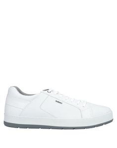 Низкие кеды и кроссовки Geox