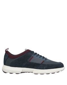 Низкие кеды и кроссовки Geox