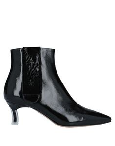 Полусапоги и высокие ботинки Casadei