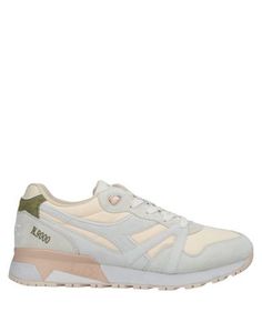 Низкие кеды и кроссовки Diadora