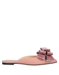 Мюлес и сабо Charlotte Olympia