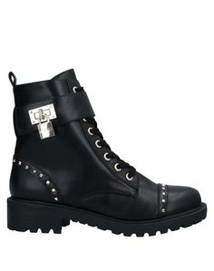 Полусапоги и высокие ботинки Guess