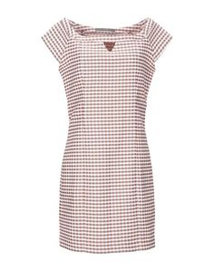 Короткое платье Guess