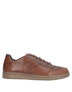 Низкие кеды и кроссовки Geox